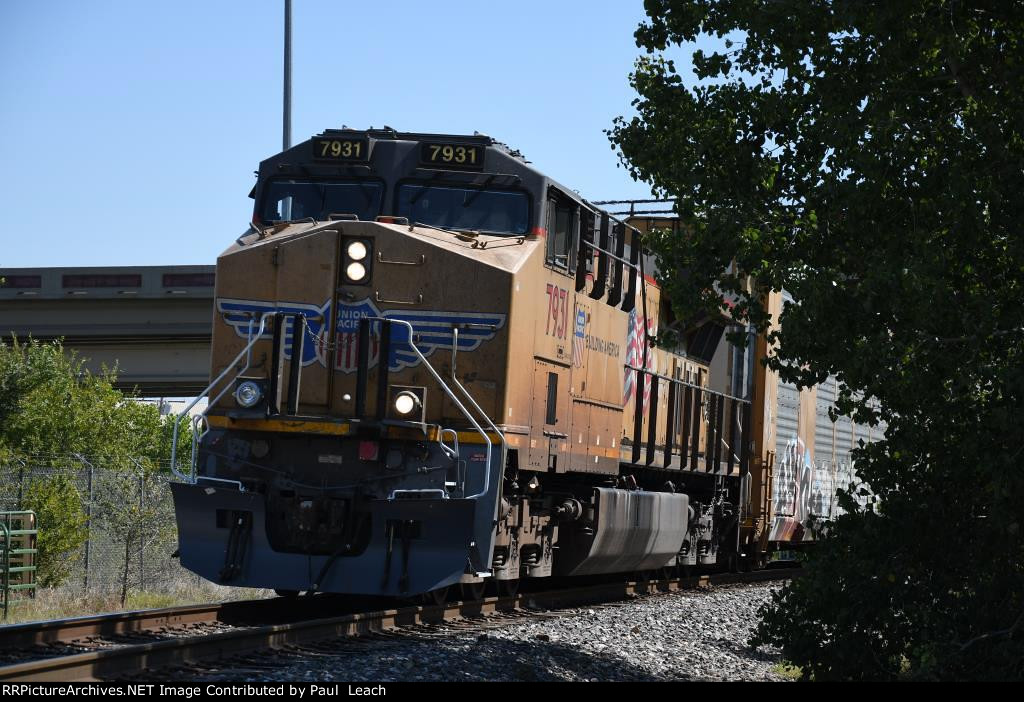 Westbound vehicle train